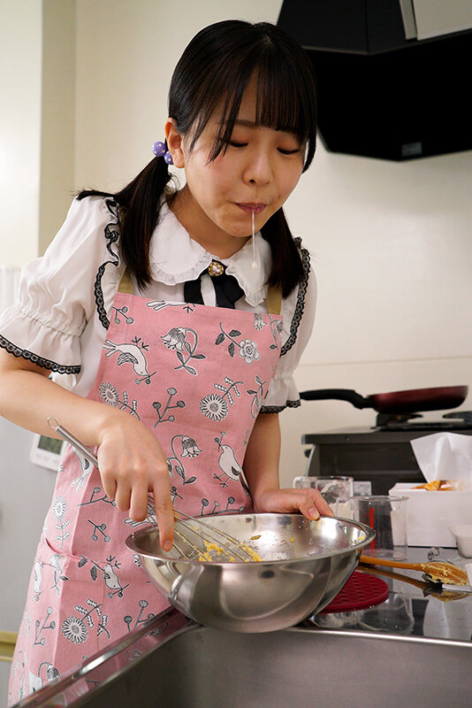 「男の人が私の体液飲んでくれると濡れちゃうんです…」体液飲まれたがりのけなげな痴女子校生と体液飲まされいちゃいちゃSEX 2学期 2枚目