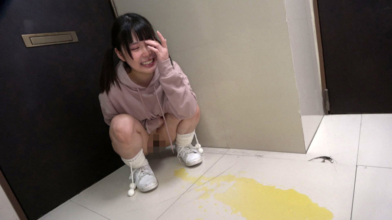 どこでもおしっこ！素人娘の大放尿38人 スロー再生でじっくり鑑賞できるマニア向け映像 6 7枚目